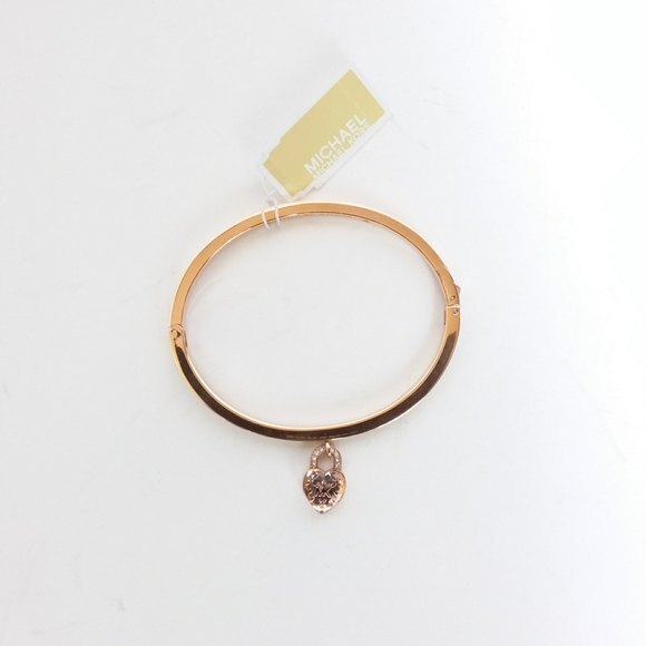 Michael Kors Bracelet Rose Gold Logo Love Heart Charm Rhinestone Hinge Bangle - Picture 9 of 10